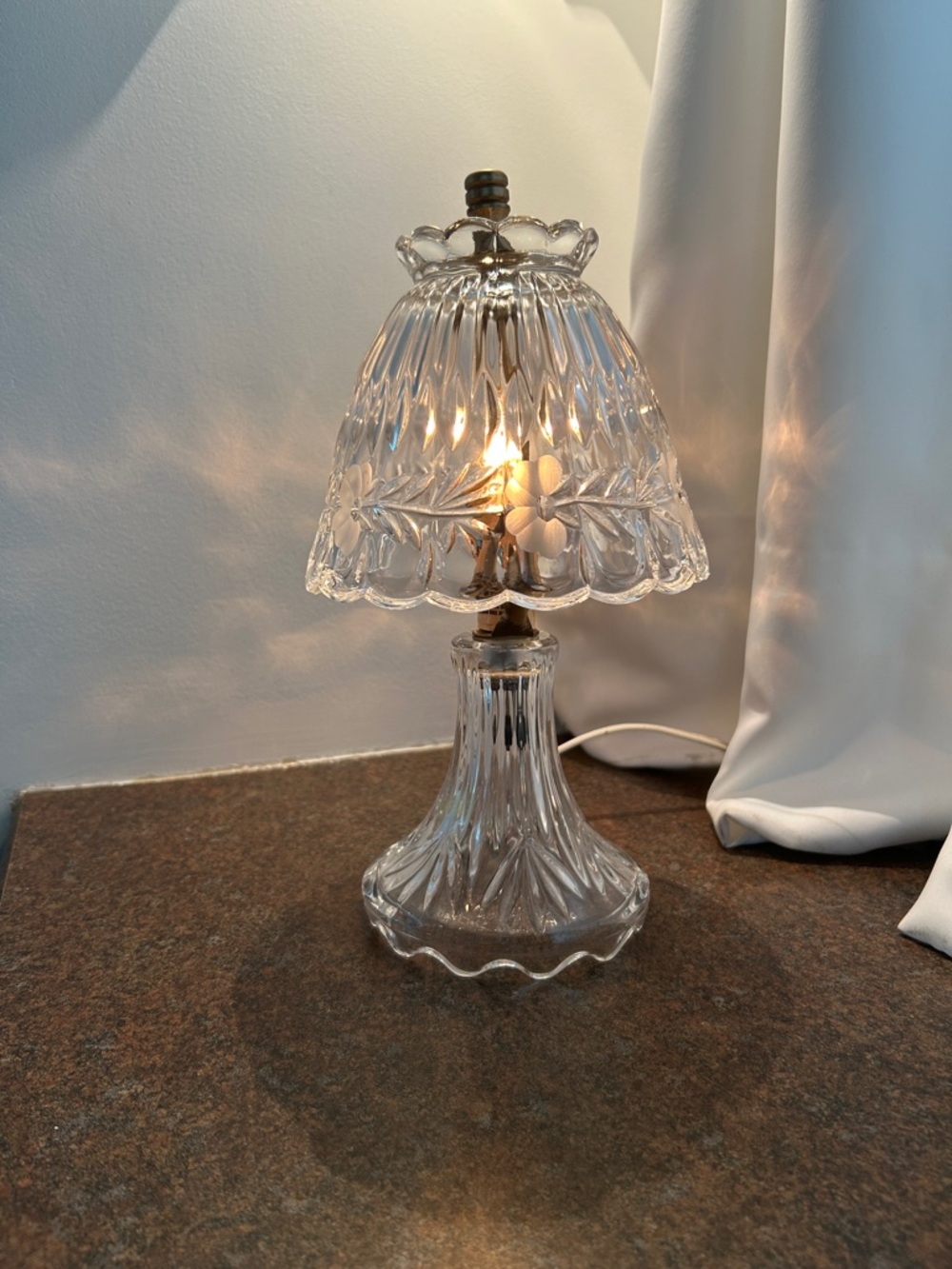 Princess House Crystal Table Lamp with Floral Design 10 inch no chips/cracks
